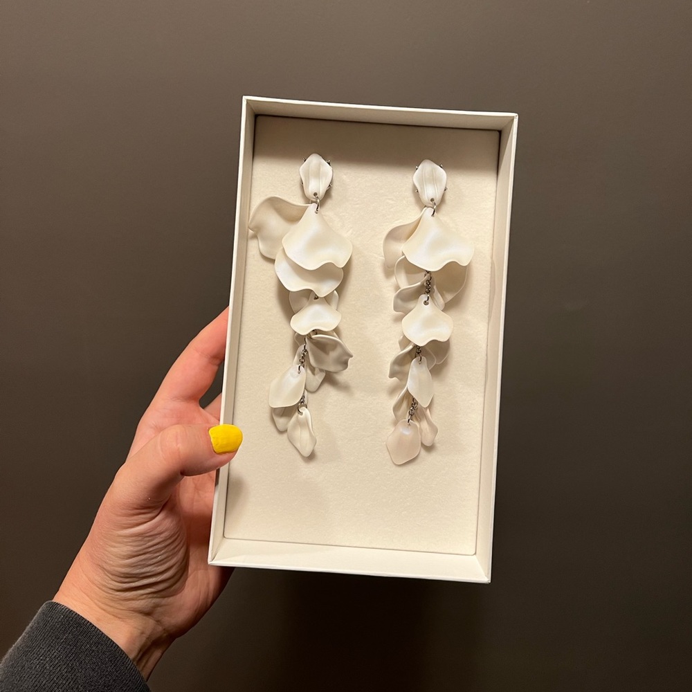 H&M Conscious Exclusive Large Clip Earrings White